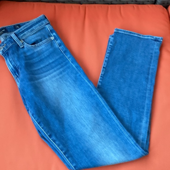 Lucky Brand Sweet Straight Jeans in Faded Blue Wash - Picture 4 of 8